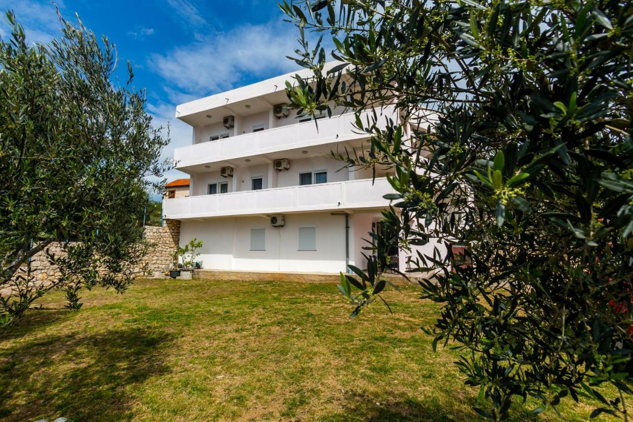 Studios Nikezic Utjeha Εξωτερικό φωτογραφία