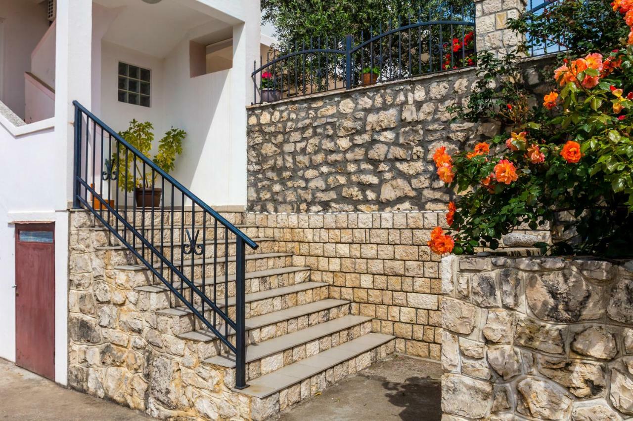 Studios Nikezic Utjeha Εξωτερικό φωτογραφία